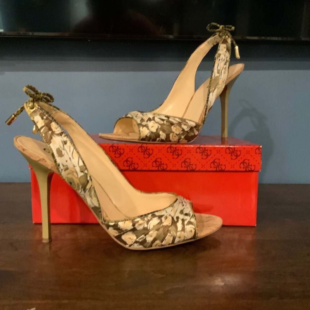 Guess Elegant 2 Yellow Multi Peep Toe Satin Heel Size 9